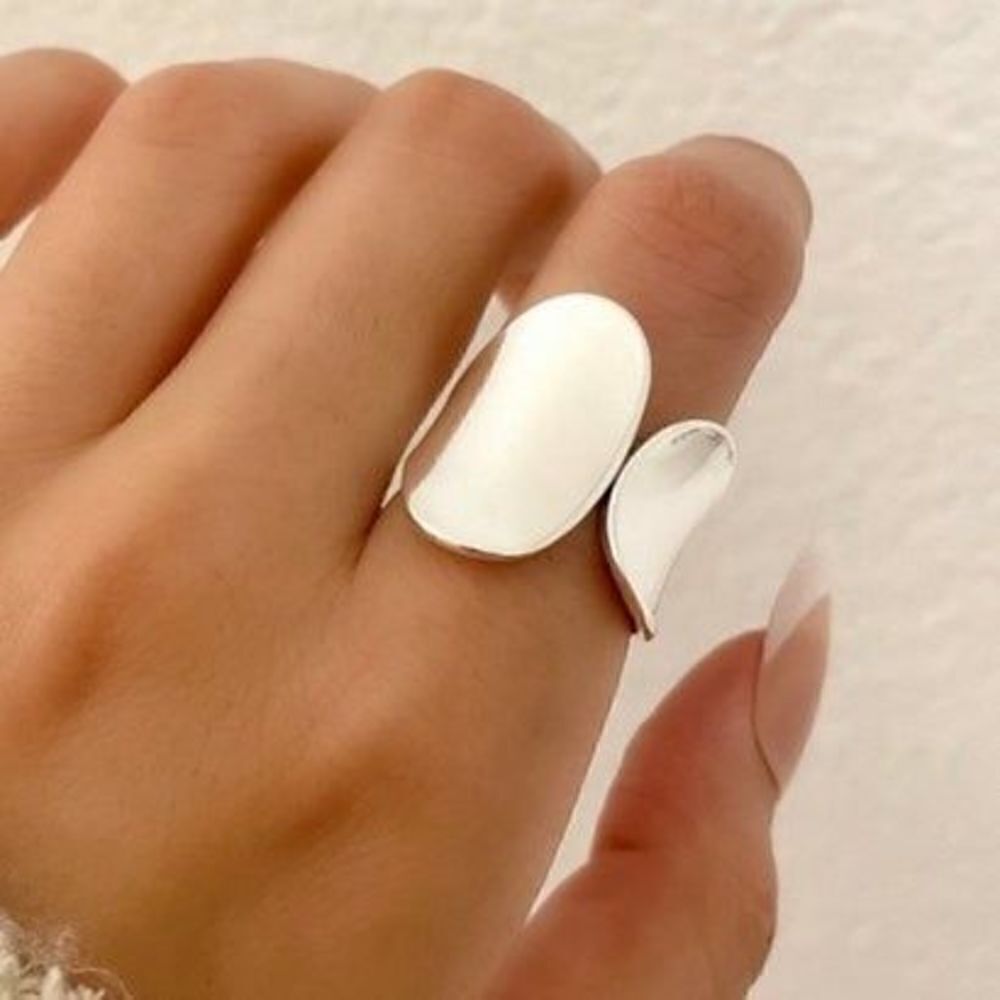 The Abstract silver cocktail ring